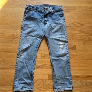 Levi’s 501 men’s jeans 34/32 perfectly distressed